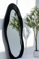 Miroir sur pied en flanelle à motifs ondulés Roxana Black (Noir) - homidiscount